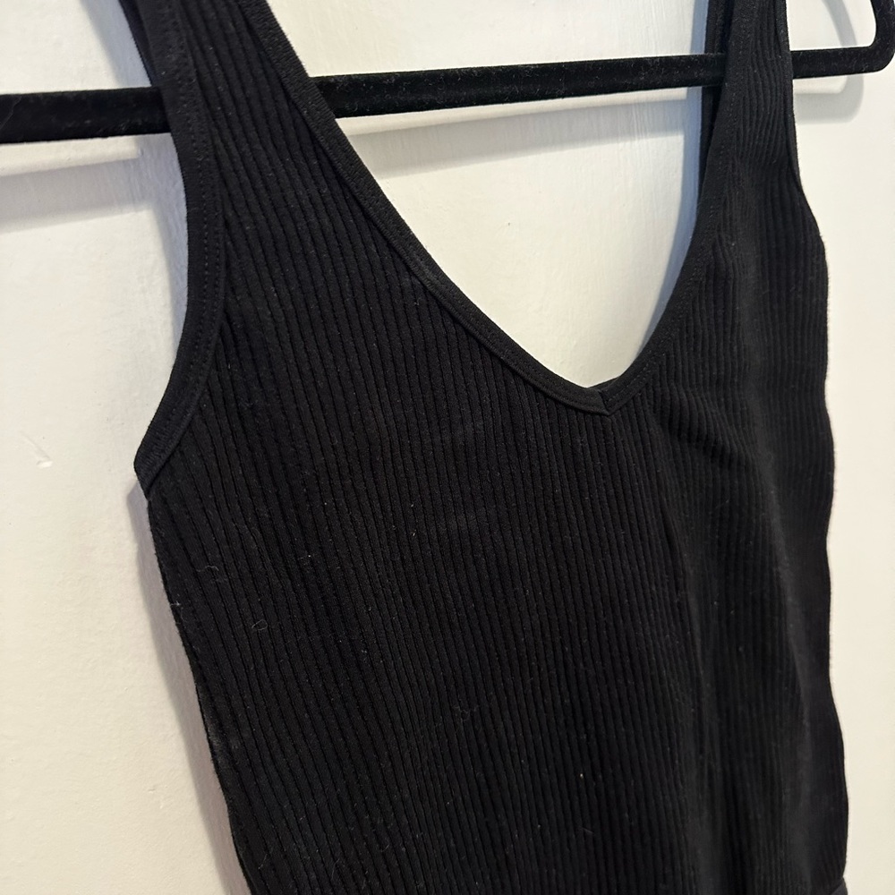 Black Ribbed Bodysuit Tank Top - Picture 3 of 4